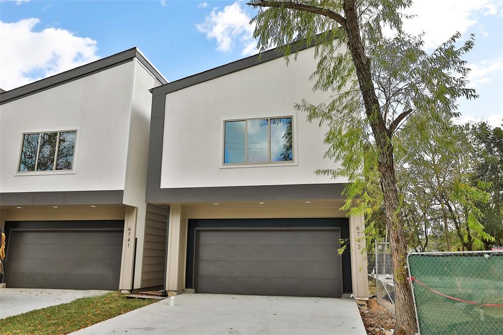6743 2 Calhoun Road, Houston, Texas 77021, 3 Bedrooms Bedrooms, 10 Rooms Rooms,3 BathroomsBathrooms,Single-family,For Sale,Calhoun,51902795