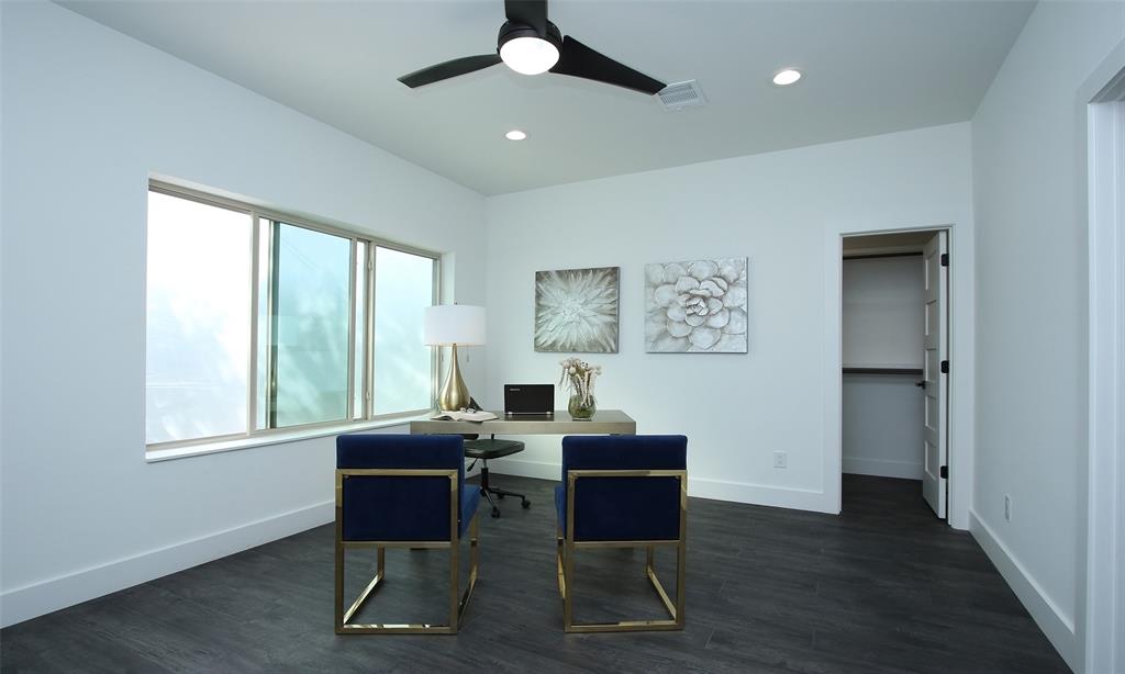 6743 2 Calhoun Road, Houston, Texas 77021, 3 Bedrooms Bedrooms, 10 Rooms Rooms,3 BathroomsBathrooms,Single-family,For Sale,Calhoun,51902795