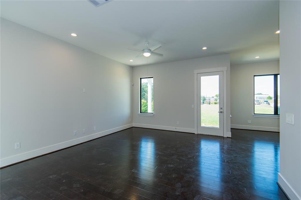 3506 2 Huntsford Drive, Houston, Texas 77008, 4 Bedrooms Bedrooms, 9 Rooms Rooms,3 BathroomsBathrooms,Single-family,For Sale,Huntsford,65041849