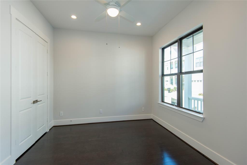 3506 2 Huntsford Drive, Houston, Texas 77008, 4 Bedrooms Bedrooms, 9 Rooms Rooms,3 BathroomsBathrooms,Single-family,For Sale,Huntsford,65041849