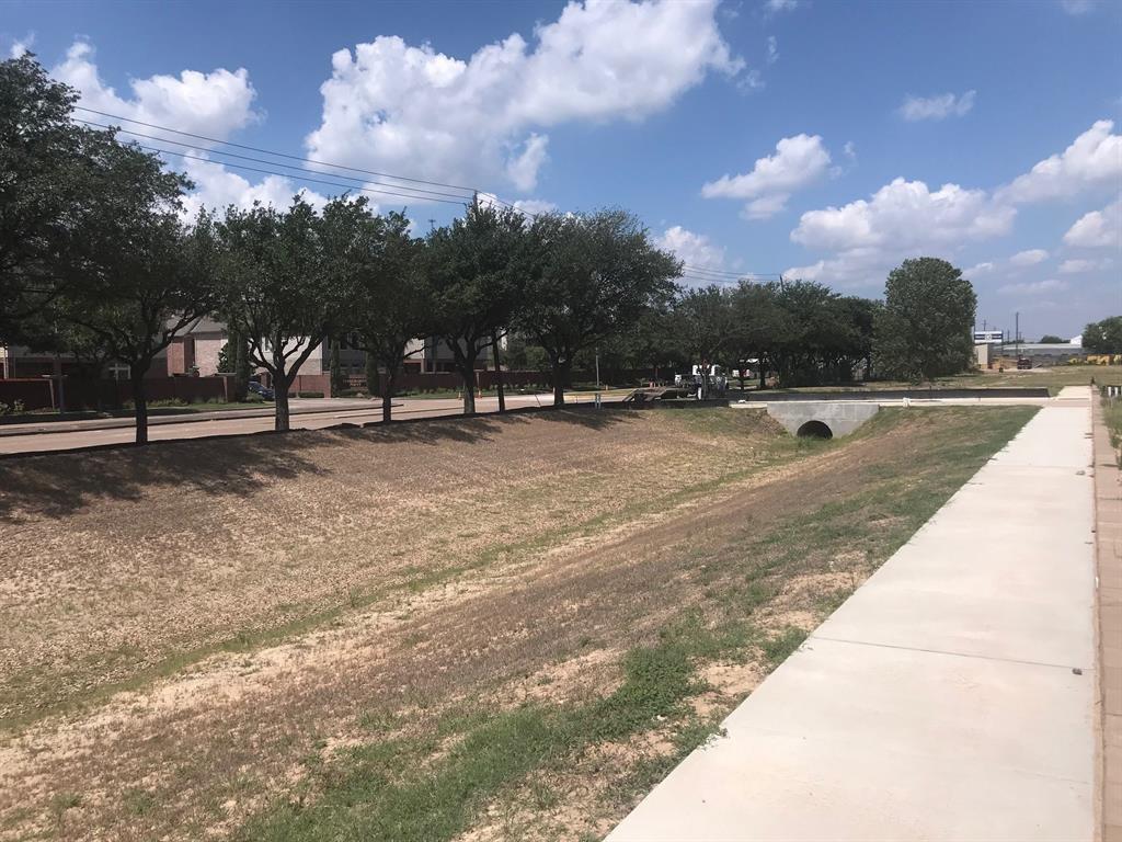 3506 2 Huntsford Drive, Houston, Texas 77008, 4 Bedrooms Bedrooms, 9 Rooms Rooms,3 BathroomsBathrooms,Single-family,For Sale,Huntsford,65041849