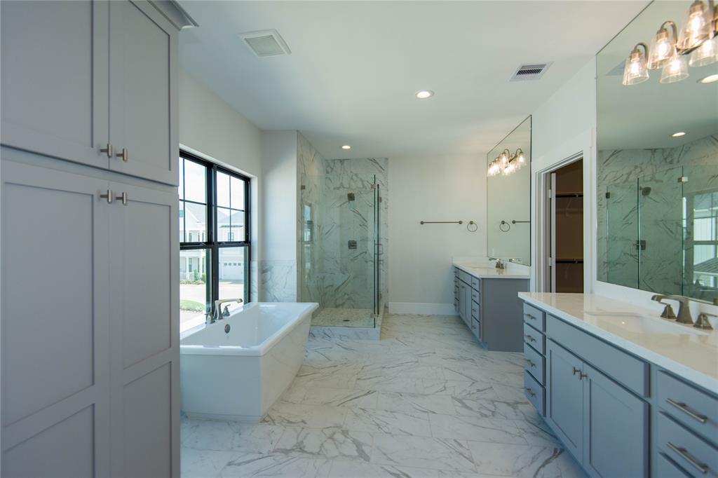 3506 2 Huntsford Drive, Houston, Texas 77008, 4 Bedrooms Bedrooms, 9 Rooms Rooms,3 BathroomsBathrooms,Single-family,For Sale,Huntsford,65041849