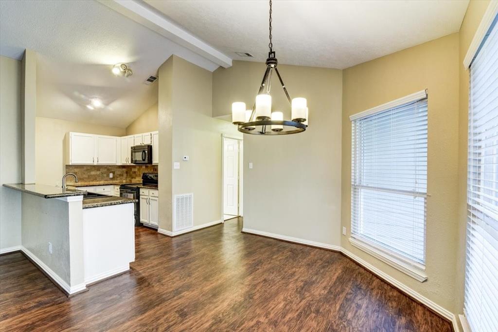 116 1 High Oaks Circle, The Woodlands, Texas 77380, 3 Bedrooms Bedrooms, 6 Rooms Rooms,2 BathroomsBathrooms,Single-family,For Sale,High Oaks,77727406