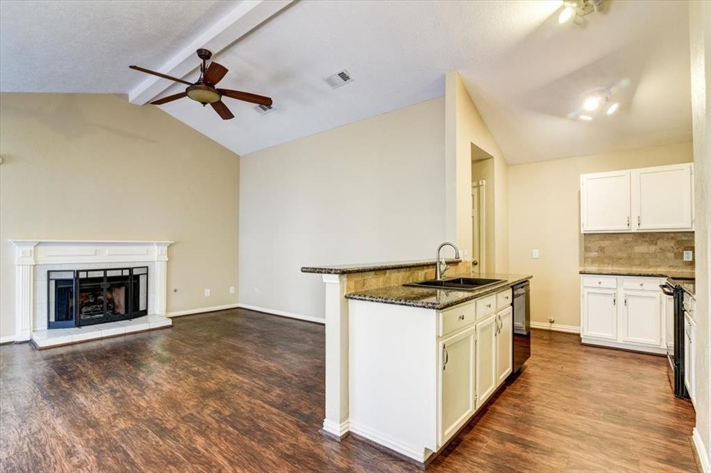 116 1 High Oaks Circle, The Woodlands, Texas 77380, 3 Bedrooms Bedrooms, 6 Rooms Rooms,2 BathroomsBathrooms,Single-family,For Sale,High Oaks,77727406