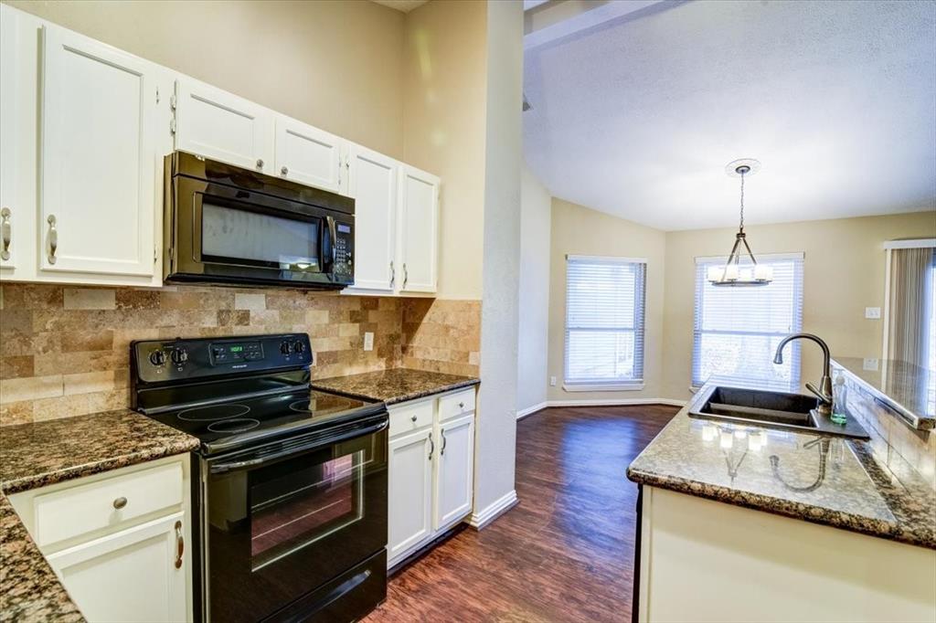116 1 High Oaks Circle, The Woodlands, Texas 77380, 3 Bedrooms Bedrooms, 6 Rooms Rooms,2 BathroomsBathrooms,Single-family,For Sale,High Oaks,77727406