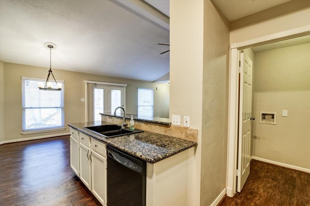 116 1 High Oaks Circle, The Woodlands, Texas 77380, 3 Bedrooms Bedrooms, 6 Rooms Rooms,2 BathroomsBathrooms,Single-family,For Sale,High Oaks,77727406