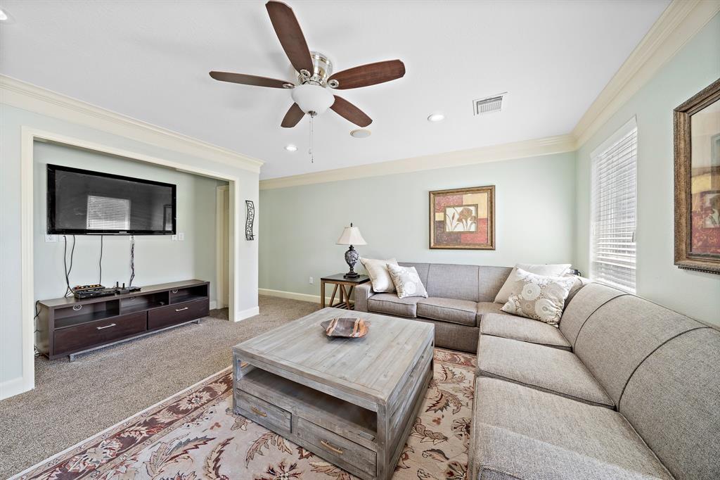 824 2 Magnolia Boulevard, New Caney, Texas 77357, 5 Bedrooms Bedrooms, 13 Rooms Rooms,3 BathroomsBathrooms,Single-family,For Sale,Magnolia,78848721