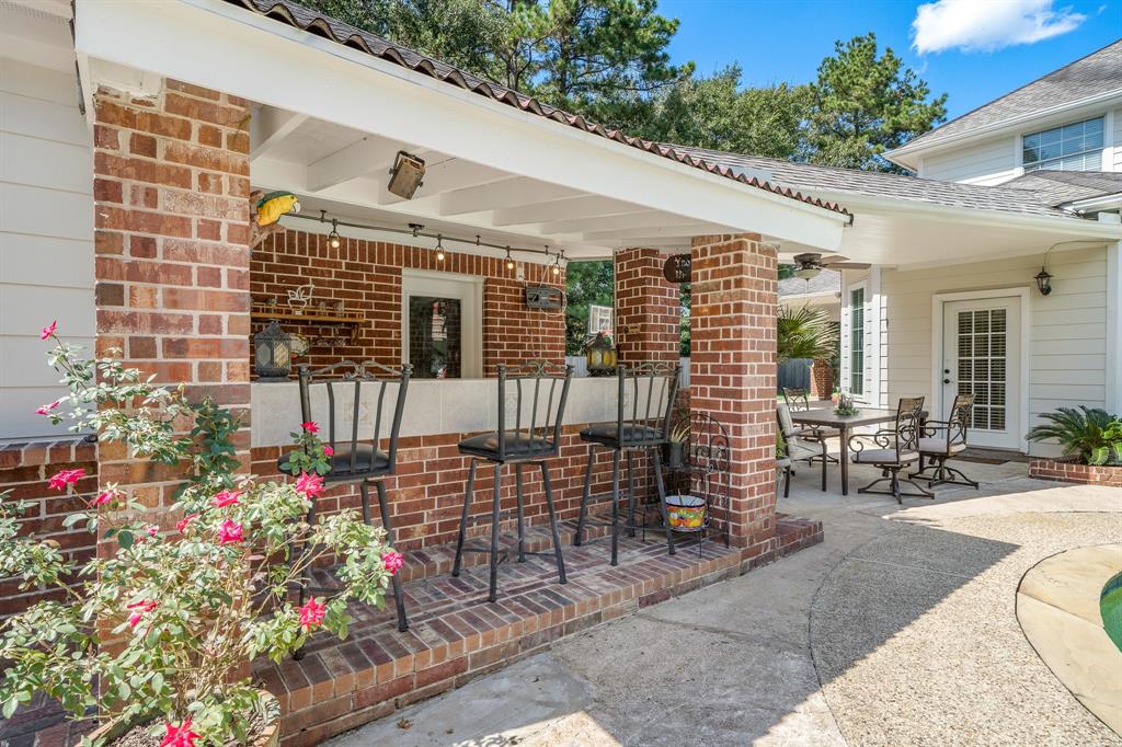 824 2 Magnolia Boulevard, New Caney, Texas 77357, 5 Bedrooms Bedrooms, 13 Rooms Rooms,3 BathroomsBathrooms,Single-family,For Sale,Magnolia,78848721