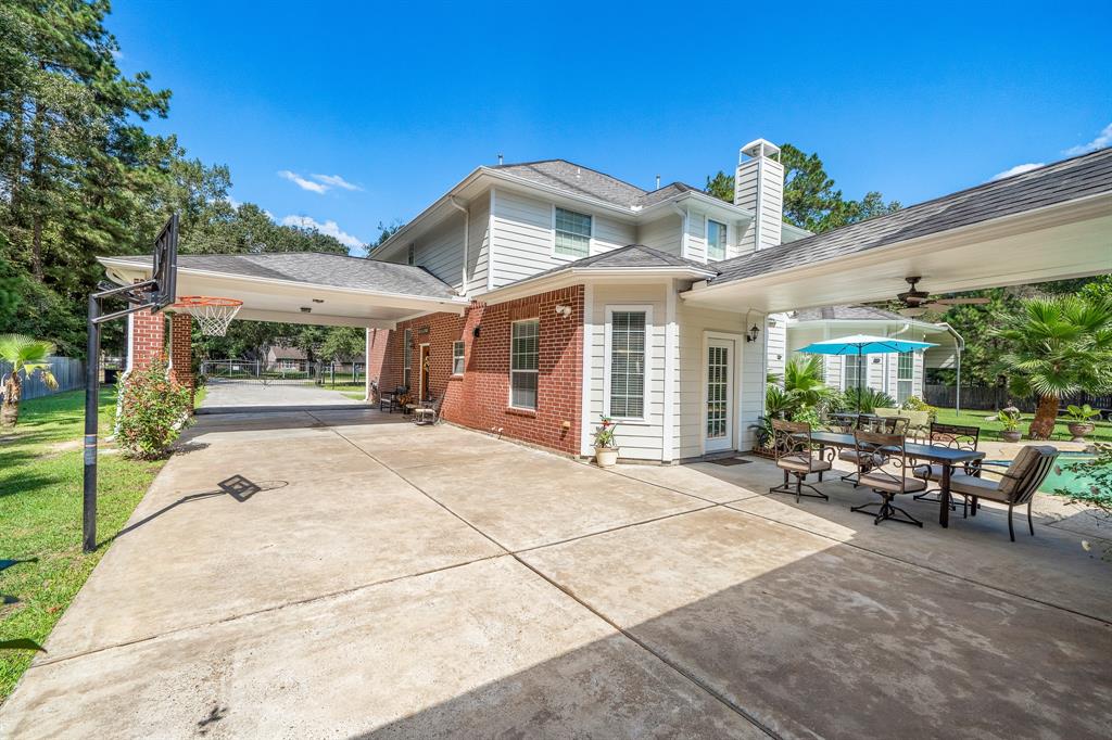 824 2 Magnolia Boulevard, New Caney, Texas 77357, 5 Bedrooms Bedrooms, 13 Rooms Rooms,3 BathroomsBathrooms,Single-family,For Sale,Magnolia,78848721