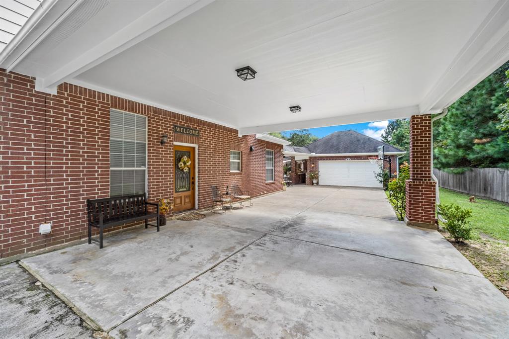 824 2 Magnolia Boulevard, New Caney, Texas 77357, 5 Bedrooms Bedrooms, 13 Rooms Rooms,3 BathroomsBathrooms,Single-family,For Sale,Magnolia,78848721