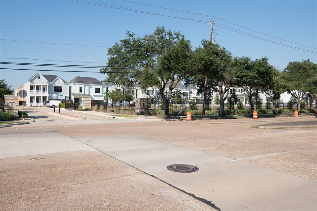 3503 2 Harvest Dance Drive, Houston, Texas 77008, 3 Bedrooms Bedrooms, 7 Rooms Rooms,2 BathroomsBathrooms,Single-family,For Sale,Harvest Dance,61268609