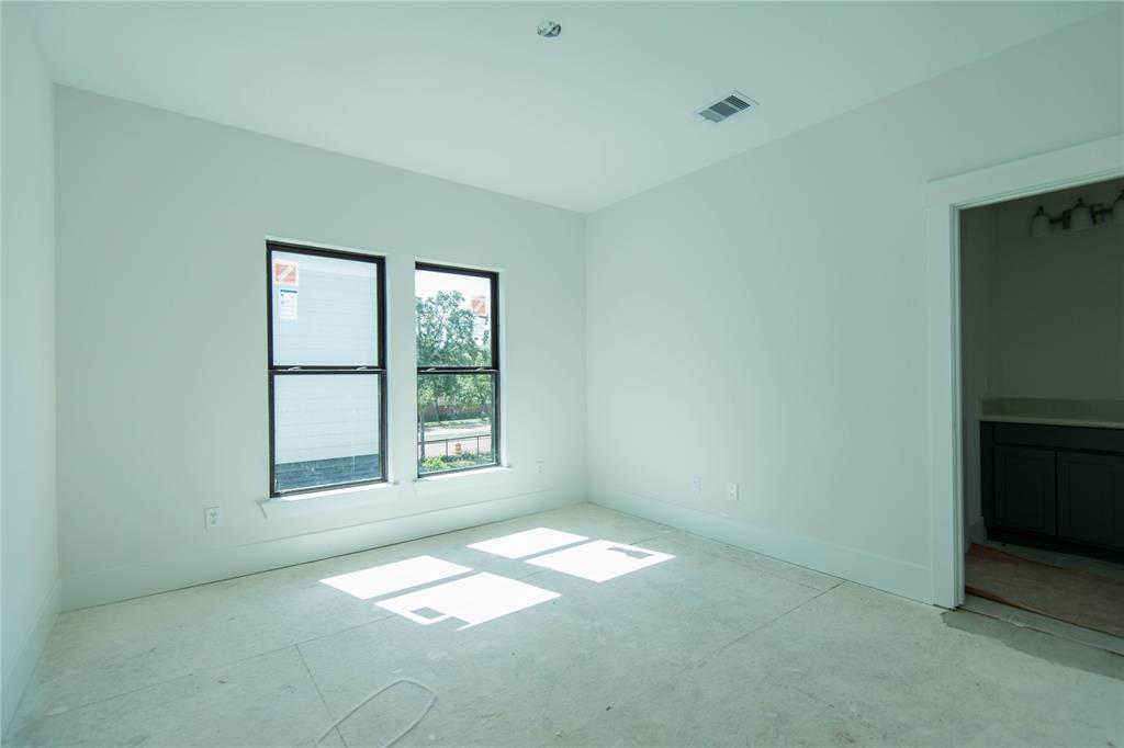 3503 2 Harvest Dance Drive, Houston, Texas 77008, 3 Bedrooms Bedrooms, 7 Rooms Rooms,2 BathroomsBathrooms,Single-family,For Sale,Harvest Dance,61268609
