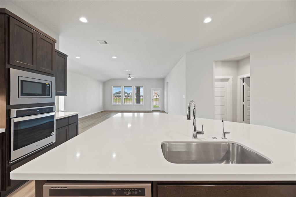 3327 1 Black Gore Creek Drive, Katy, Texas 77494, 4 Bedrooms Bedrooms, 7 Rooms Rooms,2 BathroomsBathrooms,Single-family,For Sale,Black Gore Creek,81666777