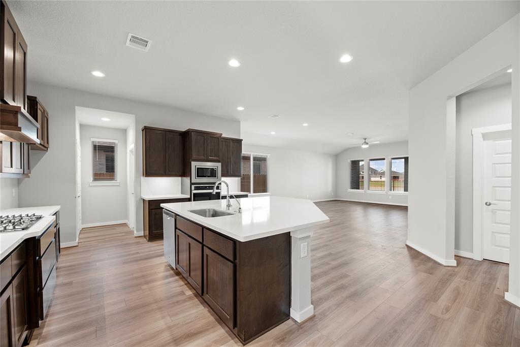 3327 1 Black Gore Creek Drive, Katy, Texas 77494, 4 Bedrooms Bedrooms, 7 Rooms Rooms,2 BathroomsBathrooms,Single-family,For Sale,Black Gore Creek,81666777