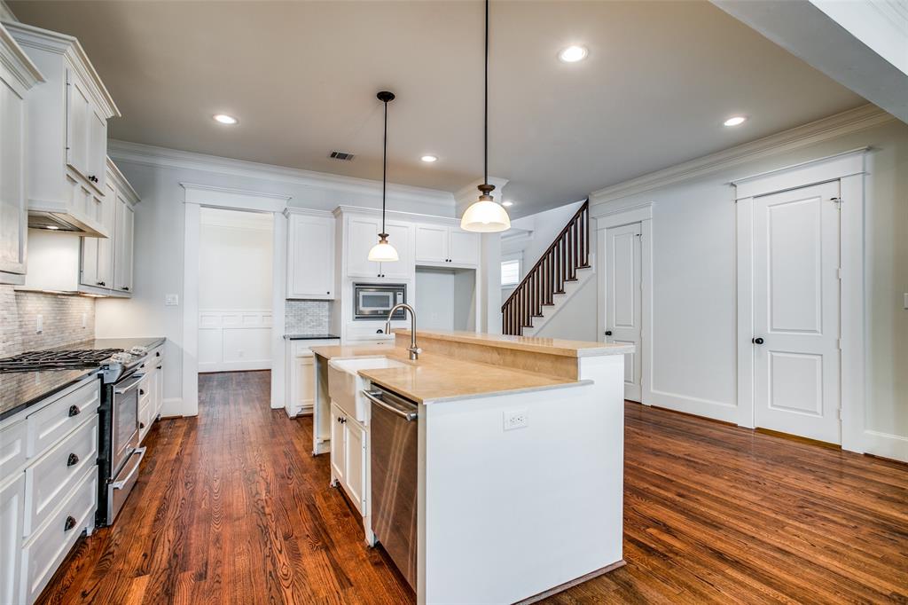 1136 2 Nadine Street, Houston, Texas 77009, 3 Bedrooms Bedrooms, 6 Rooms Rooms,2 BathroomsBathrooms,Single-family,For Sale,Nadine,84276742