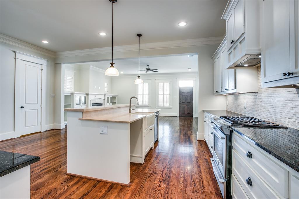 1136 2 Nadine Street, Houston, Texas 77009, 3 Bedrooms Bedrooms, 6 Rooms Rooms,2 BathroomsBathrooms,Single-family,For Sale,Nadine,84276742