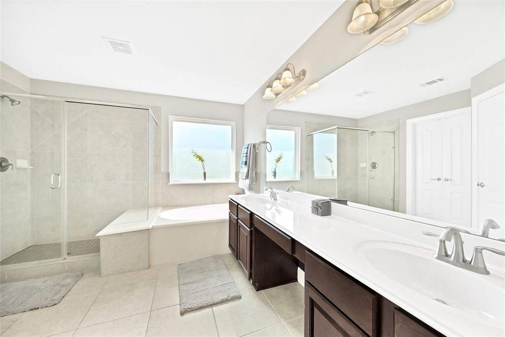 3210 2 Explorer Way, Conroe, Texas 77301, 4 Bedrooms Bedrooms, 4 Rooms Rooms,2 BathroomsBathrooms,Single-family,For Sale,Explorer,65401200