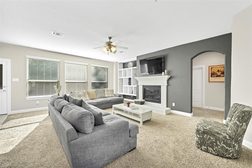 3210 2 Explorer Way, Conroe, Texas 77301, 4 Bedrooms Bedrooms, 4 Rooms Rooms,2 BathroomsBathrooms,Single-family,For Sale,Explorer,65401200