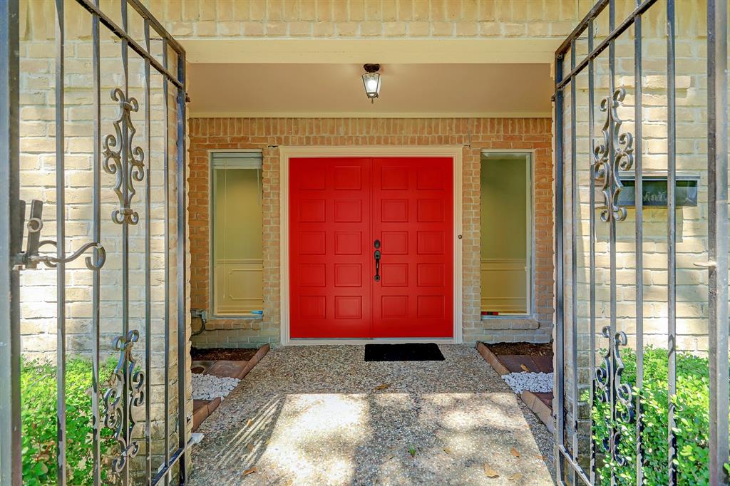 10122 1 Olympia Drive, Houston, Texas 77042, 3 Bedrooms Bedrooms, 8 Rooms Rooms,2 BathroomsBathrooms,Single-family,For Sale,Olympia,96791574