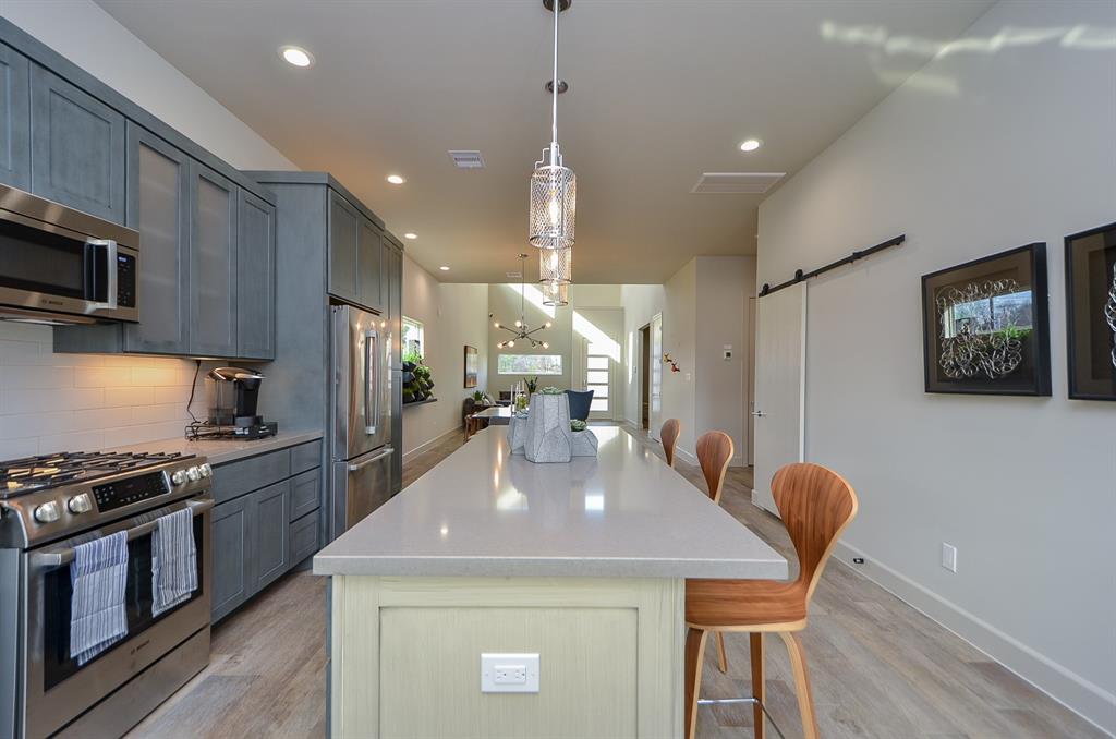 6827 2 Rocinante Lane Lane, Houston, Texas 77092, 4 Bedrooms Bedrooms, 9 Rooms Rooms,3 BathroomsBathrooms,Single-family,For Sale,Rocinante Lane,69520606