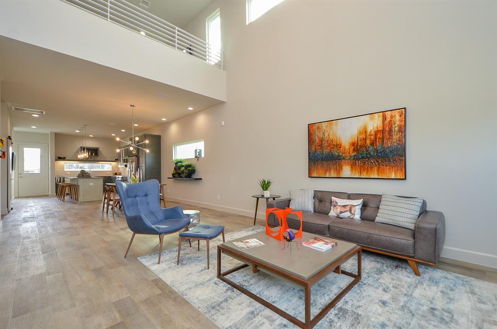 6827 2 Rocinante Lane Lane, Houston, Texas 77092, 4 Bedrooms Bedrooms, 9 Rooms Rooms,3 BathroomsBathrooms,Single-family,For Sale,Rocinante Lane,69520606