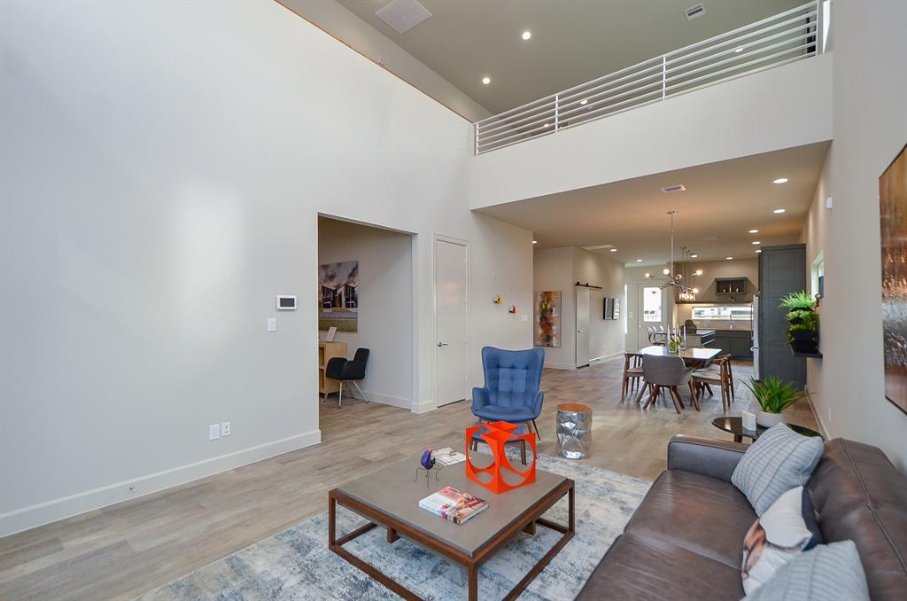 6827 2 Rocinante Lane Lane, Houston, Texas 77092, 4 Bedrooms Bedrooms, 9 Rooms Rooms,3 BathroomsBathrooms,Single-family,For Sale,Rocinante Lane,69520606