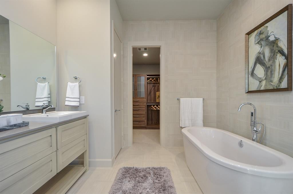 6827 2 Rocinante Lane Lane, Houston, Texas 77092, 4 Bedrooms Bedrooms, 9 Rooms Rooms,3 BathroomsBathrooms,Single-family,For Sale,Rocinante Lane,69520606