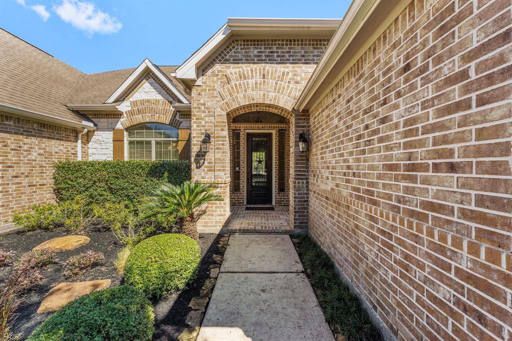 31226 2 Lakeview Bend Lane, Spring, Texas 77386, 4 Bedrooms Bedrooms, 11 Rooms Rooms,3 BathroomsBathrooms,Single-family,For Sale,Lakeview Bend,44450969