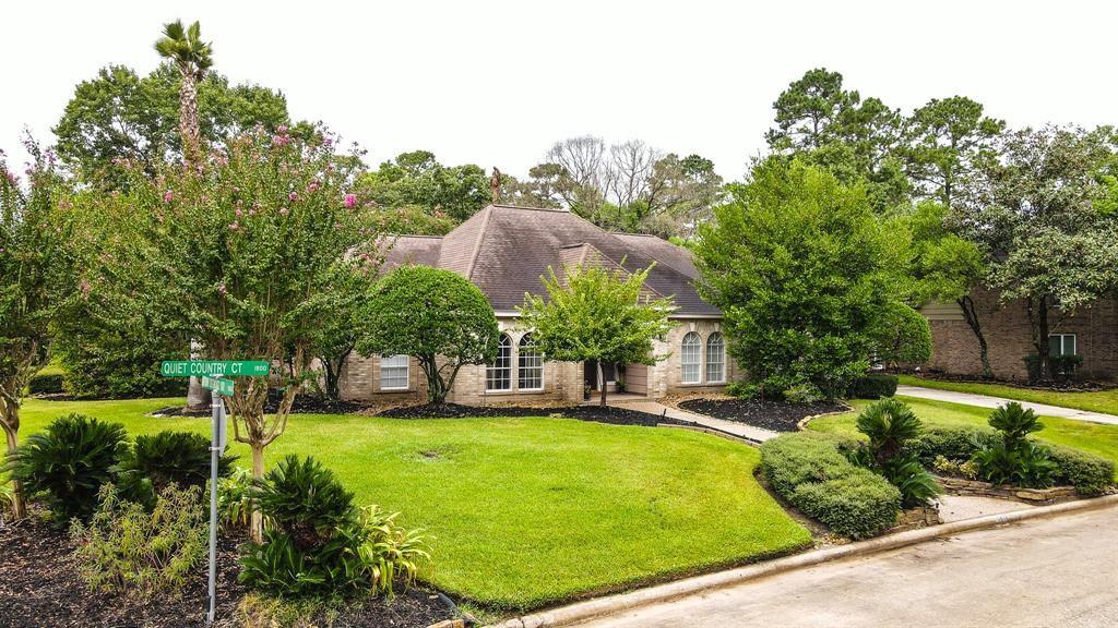 1803 1 Quiet Country Court, Houston, Texas 77345, 4 Bedrooms Bedrooms, 5 Rooms Rooms,2 BathroomsBathrooms,Single-family,For Sale,Quiet Country,87509158