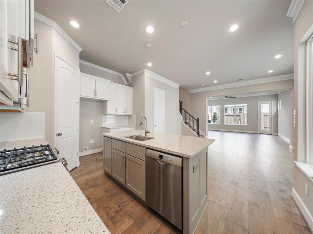 4806 2 Michaux Street, Houston, Texas 77009, 3 Bedrooms Bedrooms, 10 Rooms Rooms,2 BathroomsBathrooms,Single-family,For Sale,Michaux,87176556
