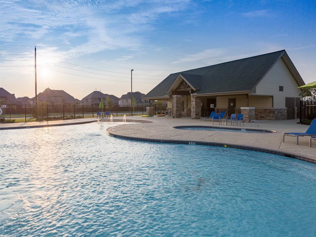 1638 2 Spinel Stone Court, Rosenberg, Texas 77469, 4 Bedrooms Bedrooms, 9 Rooms Rooms,3 BathroomsBathrooms,Single-family,For Sale,Spinel Stone,70035078