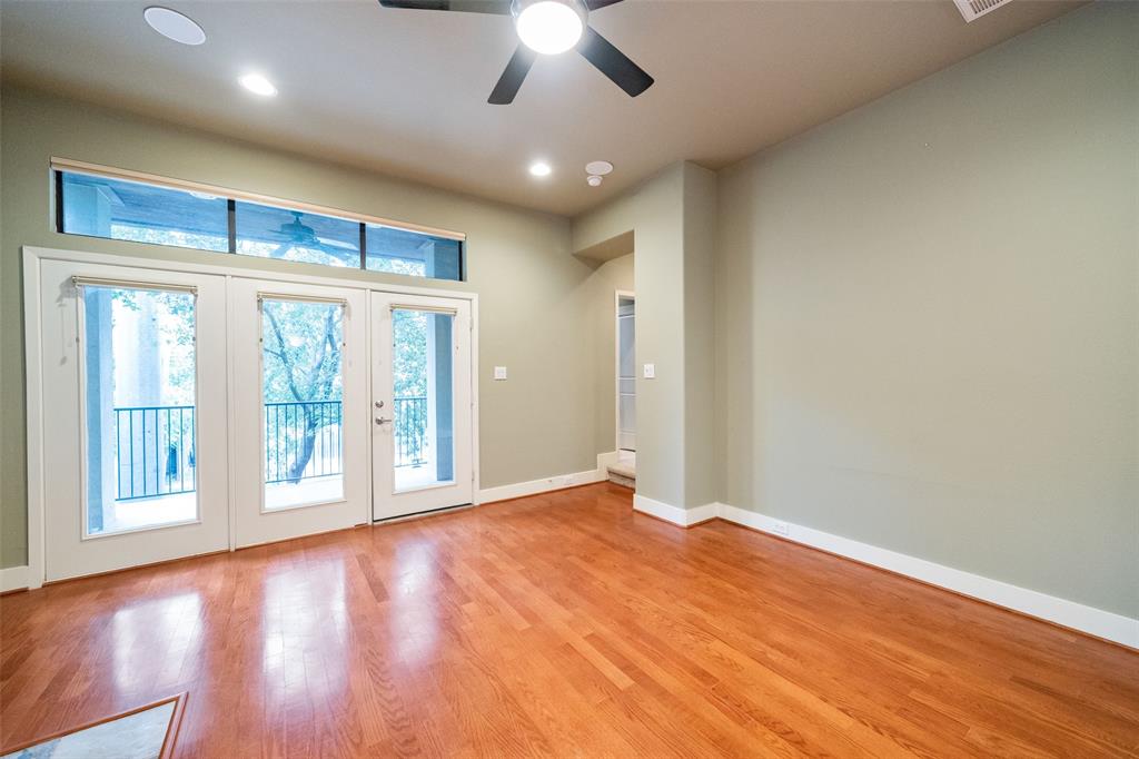 710 4 8th Street, Houston, Texas 77007, 3 Bedrooms Bedrooms, 3 Rooms Rooms,3 BathroomsBathrooms,Single-family,For Sale,8th,96860195