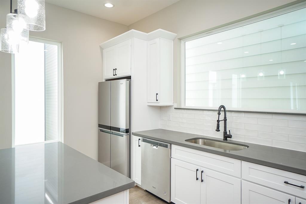 1439 3 25th Street, Houston, Texas 77008, 3 Bedrooms Bedrooms, 3 Rooms Rooms,3 BathroomsBathrooms,Single-family,For Sale,25th,86487249