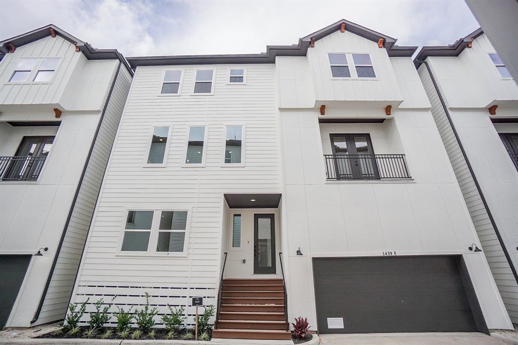 1439 3 25th Street, Houston, Texas 77008, 3 Bedrooms Bedrooms, 3 Rooms Rooms,3 BathroomsBathrooms,Single-family,For Sale,25th,86487249