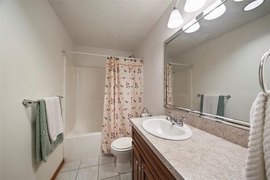 10291 1 Hart Road, Conroe, Texas 77306, 3 Bedrooms Bedrooms, 6 Rooms Rooms,2 BathroomsBathrooms,Single-family,For Sale,Hart,49327870