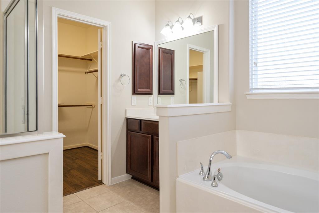 8211 2 Miramar Crest Court, Tomball, Texas 77375, 4 Bedrooms Bedrooms, 4 Rooms Rooms,2 BathroomsBathrooms,Single-family,For Sale,Miramar Crest,73290309