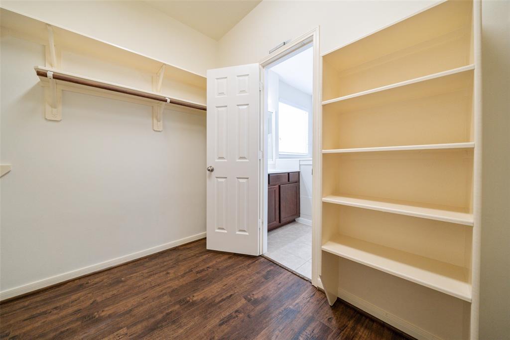 8211 2 Miramar Crest Court, Tomball, Texas 77375, 4 Bedrooms Bedrooms, 4 Rooms Rooms,2 BathroomsBathrooms,Single-family,For Sale,Miramar Crest,73290309