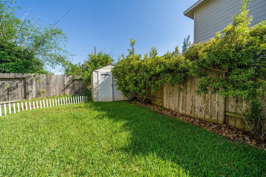 8211 2 Miramar Crest Court, Tomball, Texas 77375, 4 Bedrooms Bedrooms, 4 Rooms Rooms,2 BathroomsBathrooms,Single-family,For Sale,Miramar Crest,73290309