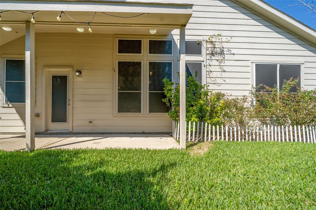 8211 2 Miramar Crest Court, Tomball, Texas 77375, 4 Bedrooms Bedrooms, 4 Rooms Rooms,2 BathroomsBathrooms,Single-family,For Sale,Miramar Crest,73290309