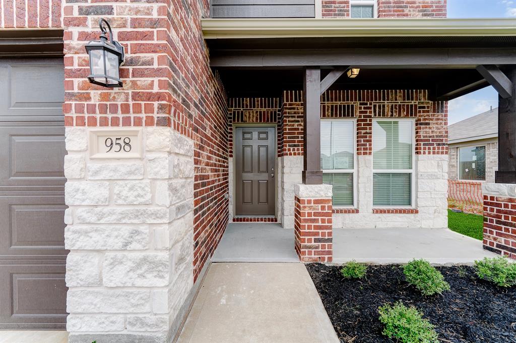 958 2 Willow Timber Drive, Houston, Texas 77090, 3 Bedrooms Bedrooms, 11 Rooms Rooms,2 BathroomsBathrooms,Single-family,For Sale,Willow Timber,88836893