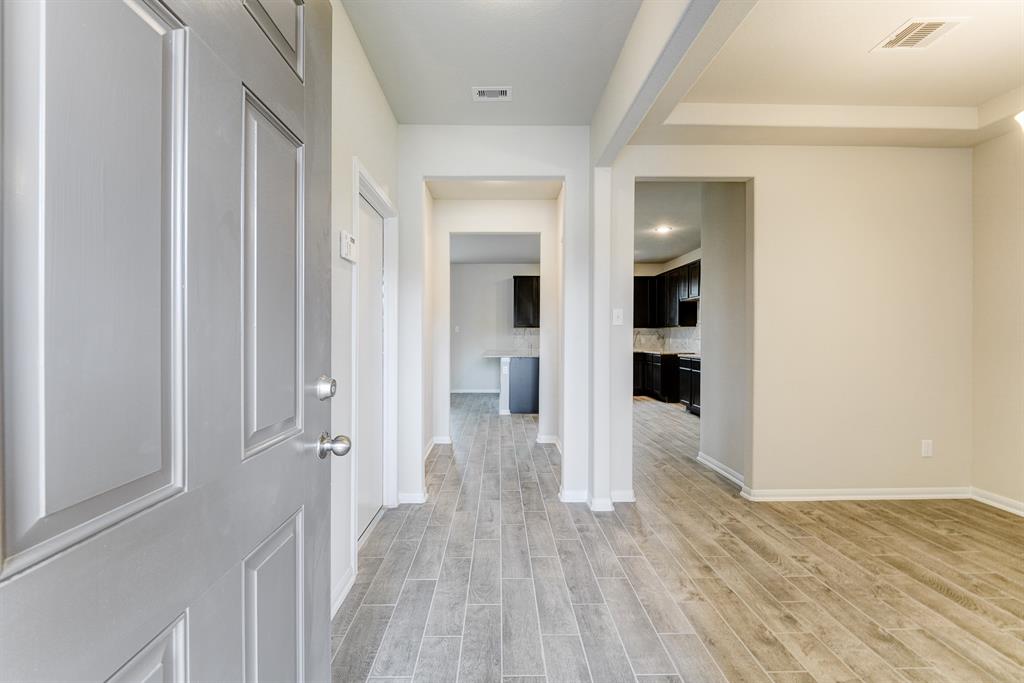 958 2 Willow Timber Drive, Houston, Texas 77090, 3 Bedrooms Bedrooms, 11 Rooms Rooms,2 BathroomsBathrooms,Single-family,For Sale,Willow Timber,88836893