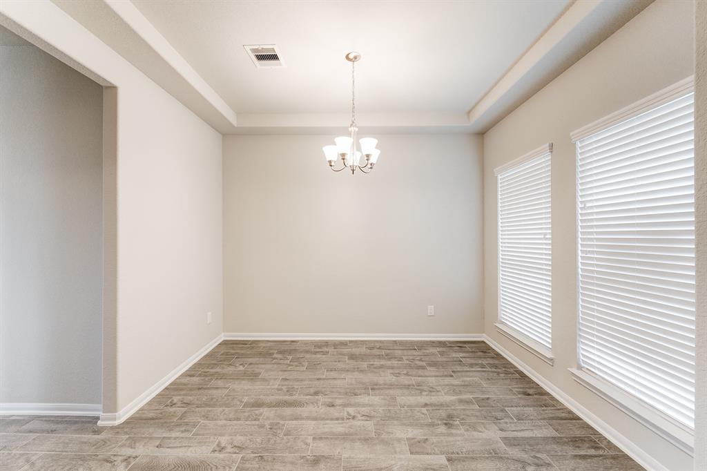 958 2 Willow Timber Drive, Houston, Texas 77090, 3 Bedrooms Bedrooms, 11 Rooms Rooms,2 BathroomsBathrooms,Single-family,For Sale,Willow Timber,88836893