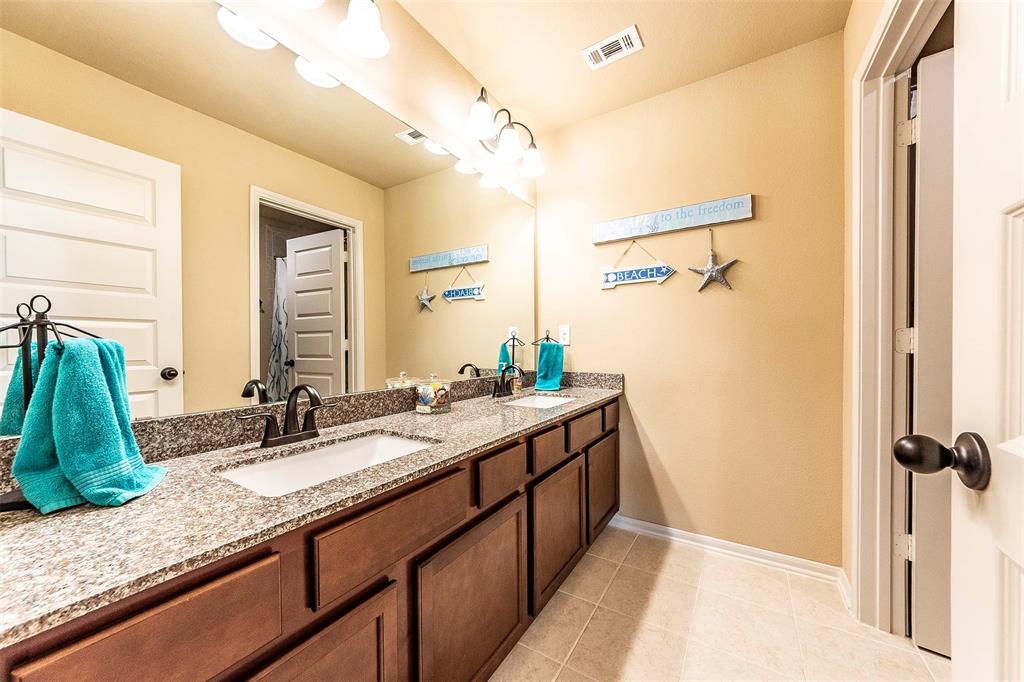 12521 2 Grand Haven Drive, Texas City, Texas 77568, 4 Bedrooms Bedrooms, 9 Rooms Rooms,3 BathroomsBathrooms,Single-family,For Sale,Grand Haven,59151726