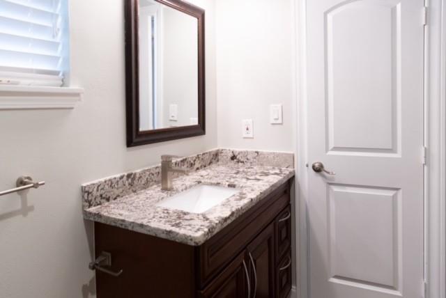 4903 1 Braesheather Drive, Houston, Texas 77096, 4 Bedrooms Bedrooms, 4 Rooms Rooms,4 BathroomsBathrooms,Single-family,For Sale,Braesheather,67840839