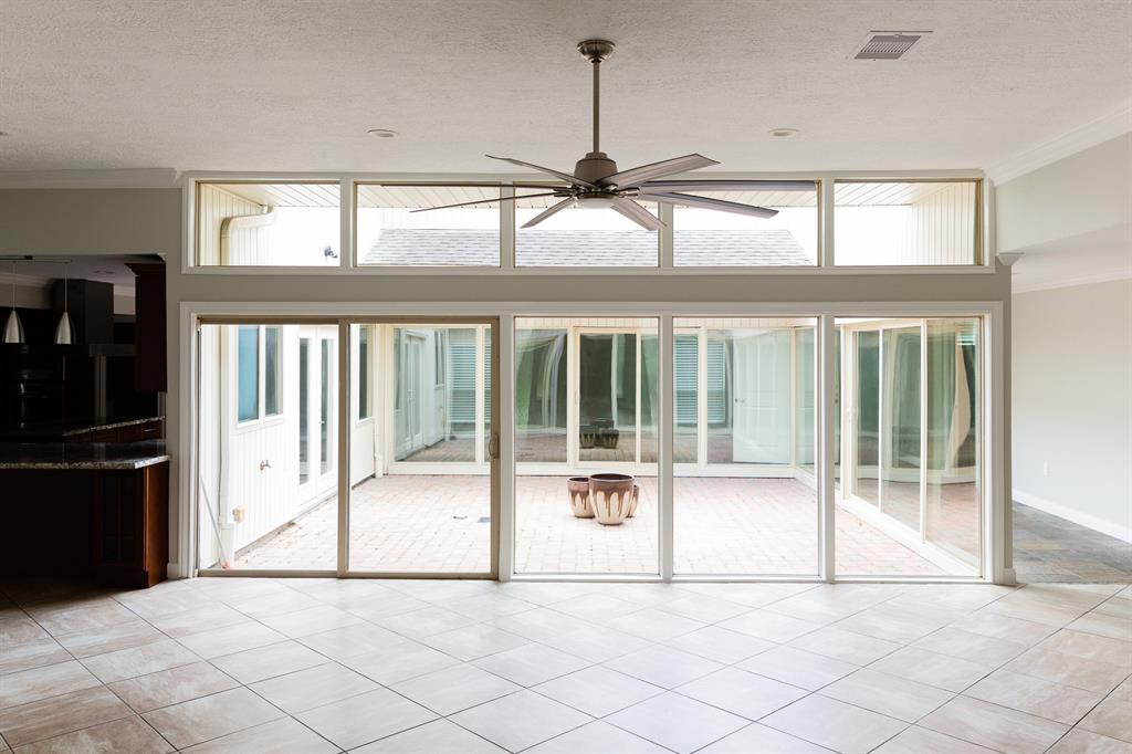 4903 1 Braesheather Drive, Houston, Texas 77096, 4 Bedrooms Bedrooms, 4 Rooms Rooms,4 BathroomsBathrooms,Single-family,For Sale,Braesheather,67840839