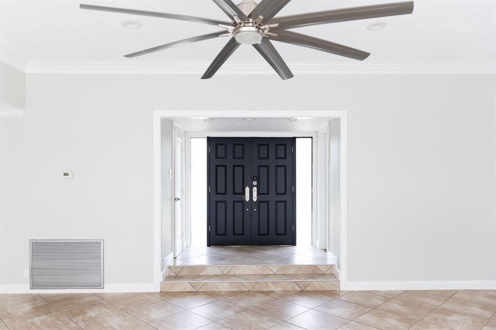 4903 1 Braesheather Drive, Houston, Texas 77096, 4 Bedrooms Bedrooms, 4 Rooms Rooms,4 BathroomsBathrooms,Single-family,For Sale,Braesheather,67840839