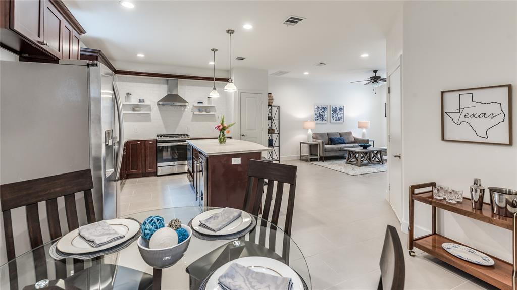118 2 Sylvester Road, Houston, Texas 77009, 3 Bedrooms Bedrooms, 6 Rooms Rooms,2 BathroomsBathrooms,Single-family,For Sale,Sylvester,89228777