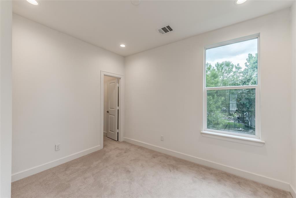 118 2 Sylvester Road, Houston, Texas 77009, 3 Bedrooms Bedrooms, 6 Rooms Rooms,2 BathroomsBathrooms,Single-family,For Sale,Sylvester,89228777