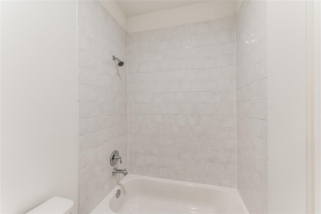 118 2 Sylvester Road, Houston, Texas 77009, 3 Bedrooms Bedrooms, 6 Rooms Rooms,2 BathroomsBathrooms,Single-family,For Sale,Sylvester,89228777