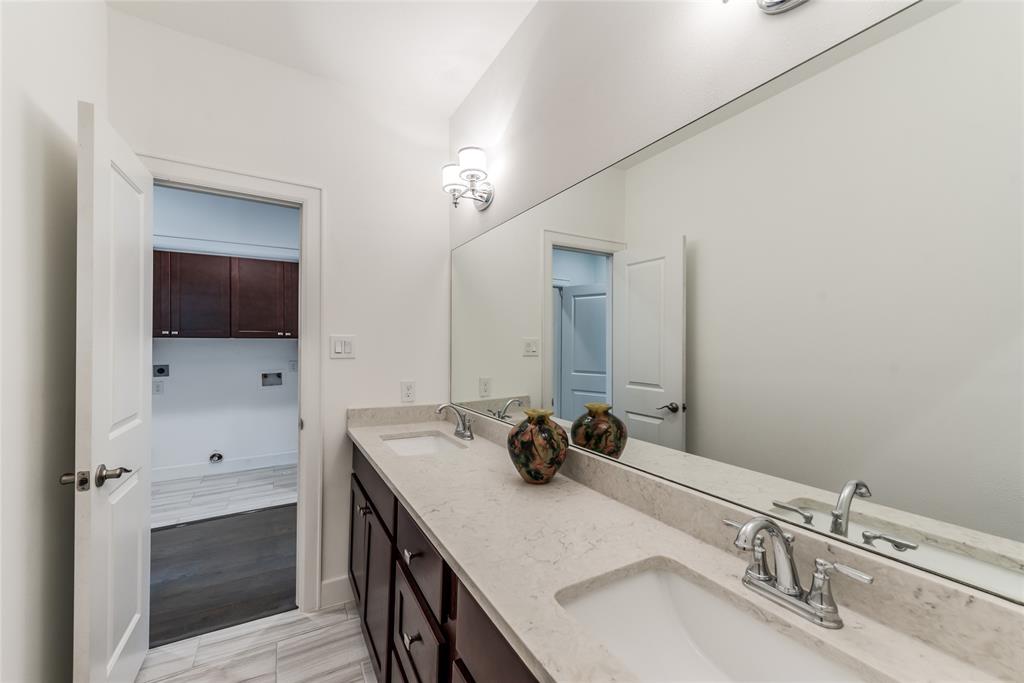 118 2 Sylvester Road, Houston, Texas 77009, 3 Bedrooms Bedrooms, 6 Rooms Rooms,2 BathroomsBathrooms,Single-family,For Sale,Sylvester,89228777